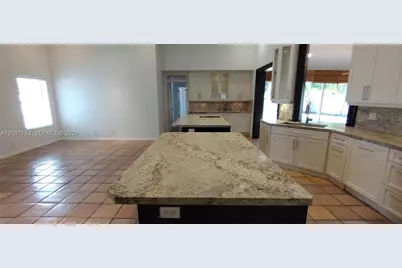 659 Verona Pl #659, Weston, FL 33326 - Photo 30