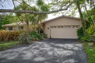11075 NW 38th St, Coral Springs, FL 33065 - Photo 1