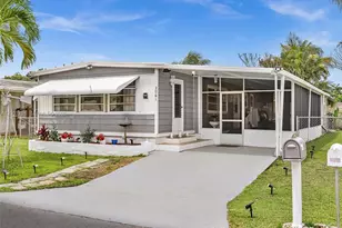 2061 SW 83rd Ave, Davie, FL 33324 - Photo 2