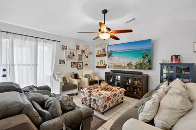 15201 SW 177th Ter, Miami, FL 33187 - Photo 12