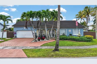 15201 SW 177th Ter, Miami, FL 33187 - Photo 4