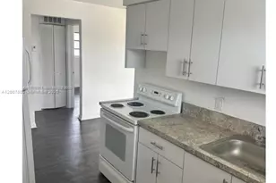 1931 NE 168th St, North Miami Beach, FL 33162 - Photo 4