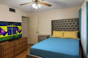 1910 W 56th St, Hialeah, FL 33012 - Photo 12