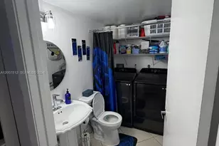 6580 W 24th Ct, Hialeah, FL 33016 - Photo 8