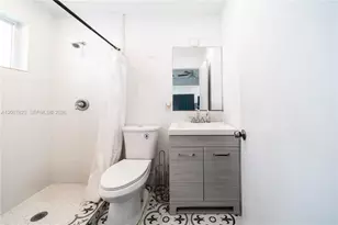 2406 NW 67th St, Miami, FL 33147 - Photo 18