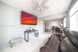 2406 NW 67th St, Miami, FL 33147 - Photo 12