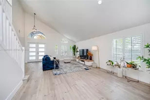 1381 NW 144th Ave, Pembroke Pines, FL 33028 - Photo 4