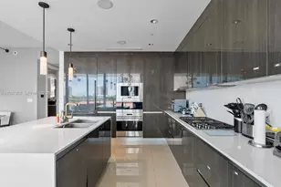 3250 NE 188th St, Aventura, FL 33180 - Photo 14
