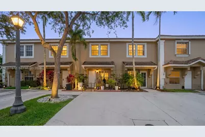 716 SW 122nd Ave, Pembroke Pines, FL 33025 - Photo 30