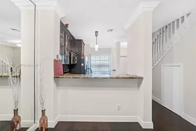 716 SW 122nd Ave, Pembroke Pines, FL 33025 - Photo 6