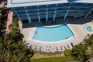 6515 Collins Ave, Miami Beach, FL 33141 - Photo 32