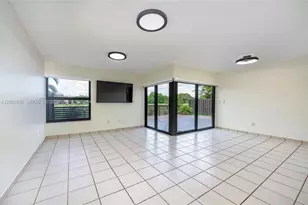 10340 NW 5th Terrace, Miami, FL 33172 - Photo 2