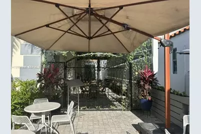 929 Collins Ave, Miami Beach, FL 33139 - Photo 2
