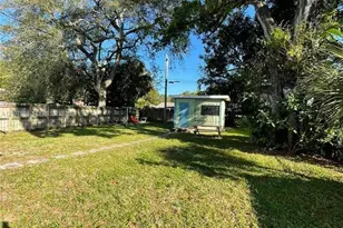 645 NE 35, Oakland Park, FL 33334 - Photo 2