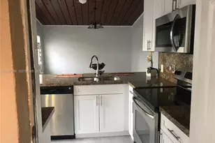 320 Ipswich St, Boca Raton, FL 33487 - Photo 1
