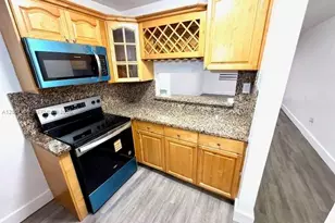 1945 NW 29th St, Miami, FL 33142 - Photo 6