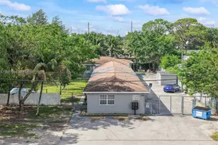 2540 NW 90th St, Miami, FL 33147 - Photo 1