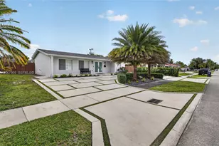4865 SW 94th Ave, Miami, FL 33165 - Photo 1