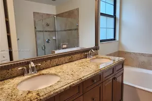 843 S Ocean Blvd, Pompano Beach, FL 33062 - Photo 22