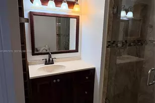 17600 NW 68th Ave, Hialeah, FL 33015 - Photo 20