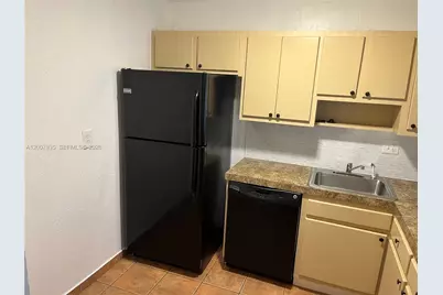 10525 SW 112th Ave #114, Miami, FL 33176 - Photo 6
