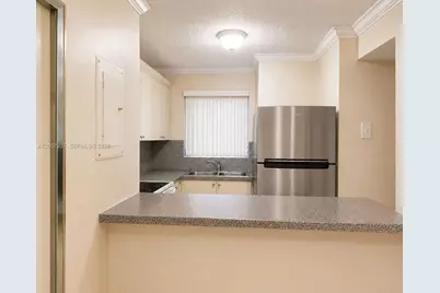 310 Fontainebleau Blvd #406, Miami, FL 33172 - Photo 4