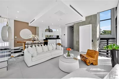 11 Century Ln, Miami Beach, FL 33139 - Photo 12