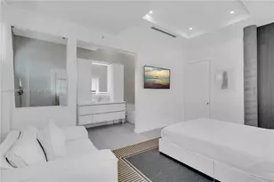 11 Century Ln, Miami Beach, FL 33139 - Photo 10