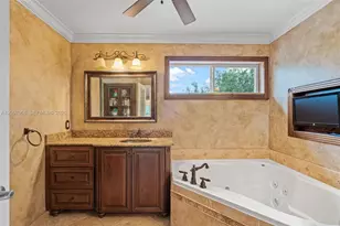 16403 Diamond Head Dr, Weston, FL 33331 - Photo 36