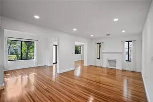 476 NE 119th St, Biscayne Park, FL 33161 - Photo 18