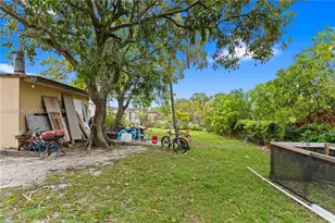 10920 NW 12th Ct, Miami, FL 33167 - Photo 8