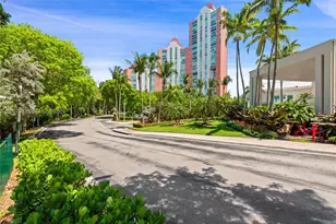 3370 Hidden Bay Dr, Aventura, FL 33180 - Photo 28