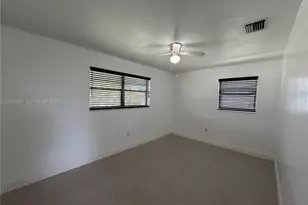 1160 NW 77th Way, Pembroke Pines, FL 33024 - Photo 10