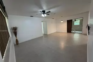 1160 NW 77th Way, Pembroke Pines, FL 33024 - Photo 2