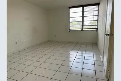 802 NW 87th Ave #315, Miami, FL 33172 - Photo 8