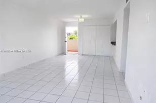 802 NW 87th Ave, Miami, FL 33172 - Photo 4