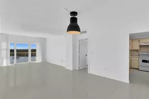 300 Bayview Dr, Sunny Isles Beach, FL 33160 - Photo 10