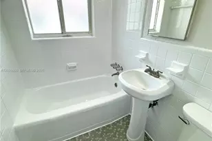 4 NE 47th St, Miami, FL 33137 - Photo 14