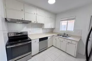 4 NE 47th St, Miami, FL 33137 - Photo 16
