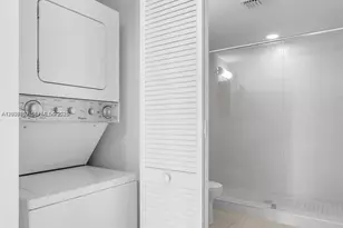 7825 NW 107th Ave, Doral, FL 33178 - Photo 14