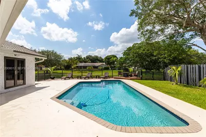 9171 NW 13th St, Plantation, FL 33322 - Photo 46