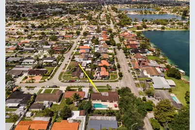 11335 NW 59th Ct, Hialeah, FL 33012 - Photo 2