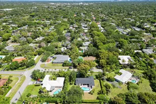 8620 SW 159th St, Palmetto Bay, FL 33157 - Photo 4