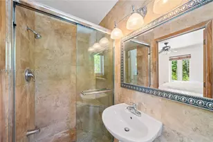 739 Lakeview Dr, Miami Beach, FL 33140 - Photo 8