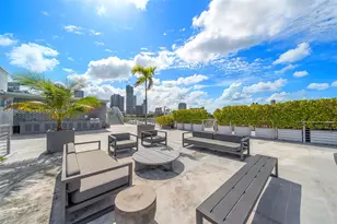 545 SW 11th St, Miami, FL 33129 - Photo 32