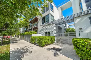 545 SW 11th St, Miami, FL 33129 - Photo 1