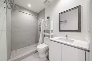545 SW 11th St, Miami, FL 33129 - Photo 20