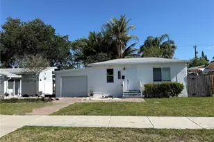 2323 Cleveland St, Hollywood, FL 33020 - Photo 1
