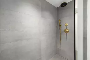 1800 Sunset Harbour Dr, Miami Beach, FL 33139 - Photo 24