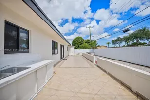 10320 SW 38th Terrace, Miami, FL 33165 - Photo 16